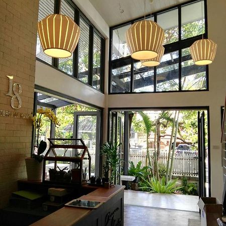 18 In Town Homestay Chiang Mai Exterior foto